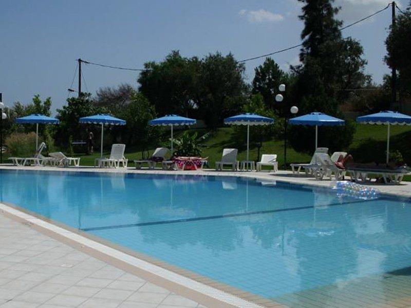 אפאנטו Iris Hotel מראה חיצוני תמונה