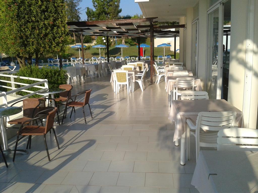 אפאנטו Iris Hotel מראה חיצוני תמונה