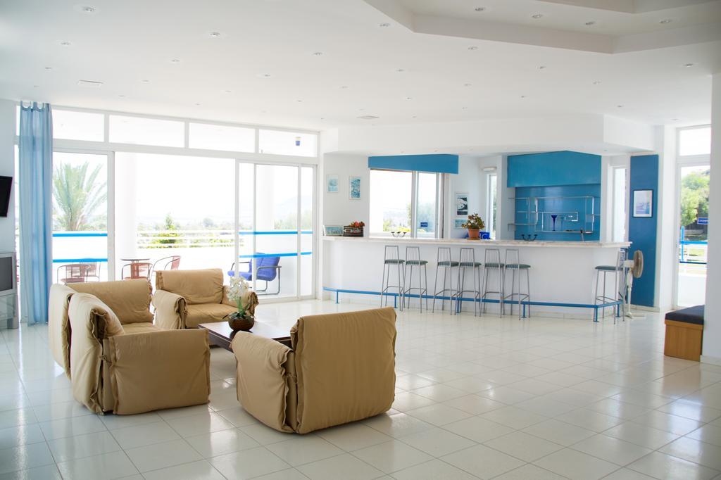 אפאנטו Iris Hotel מראה חיצוני תמונה