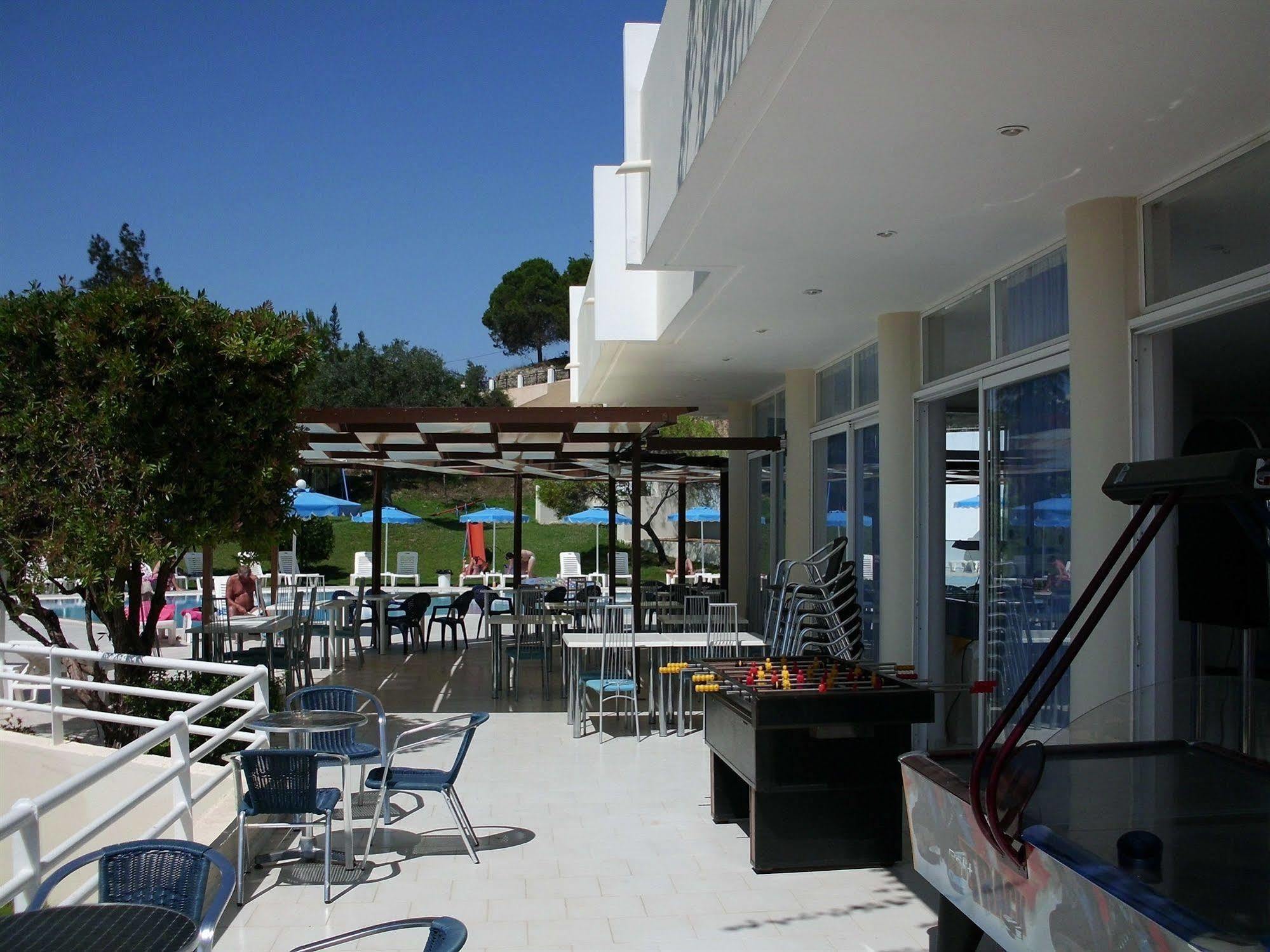 אפאנטו Iris Hotel מראה חיצוני תמונה