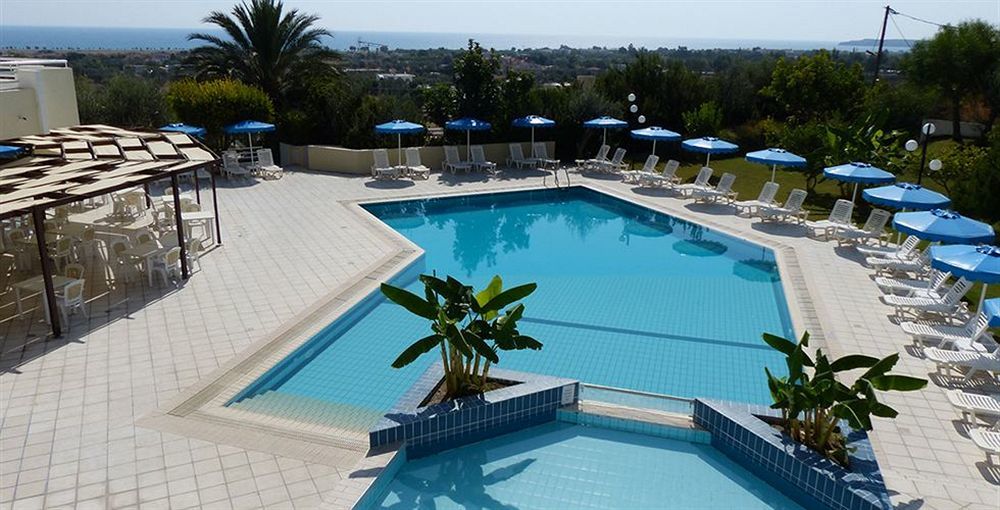 אפאנטו Iris Hotel מראה חיצוני תמונה